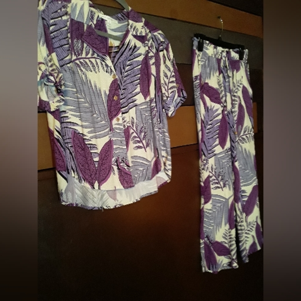 NWOT Small Jane + Delancey Purple floral Gorgeous Night/leisure Outfit - Picture 9 of 12